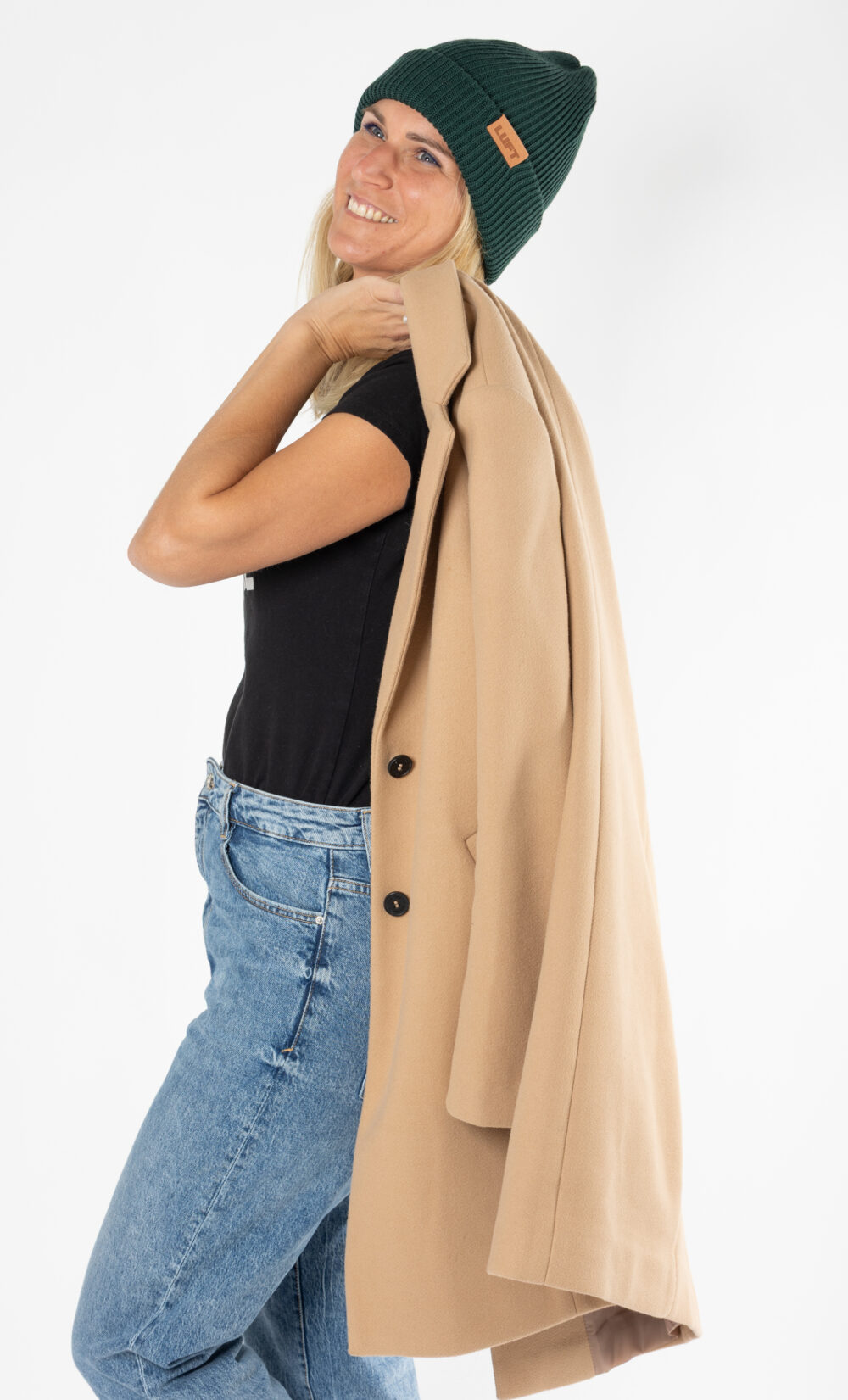 LUFT Flow pletena kapa zelena